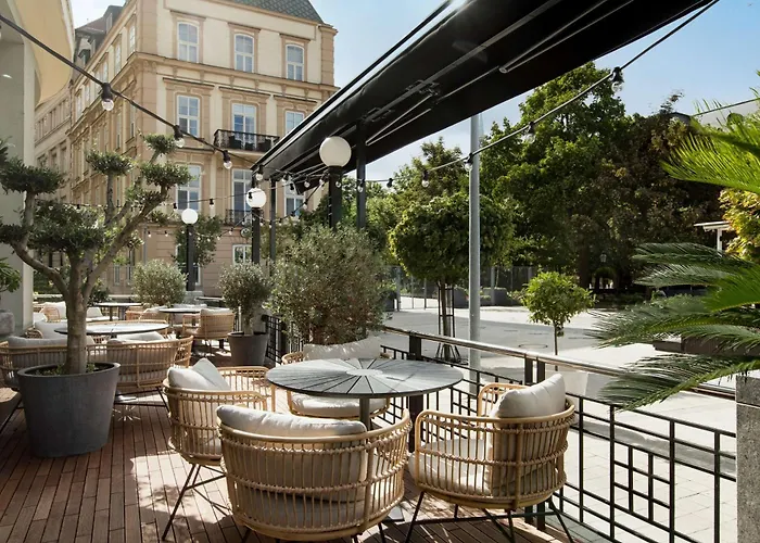 Radisson Blu Carlton Hotel, 4* Bratislava