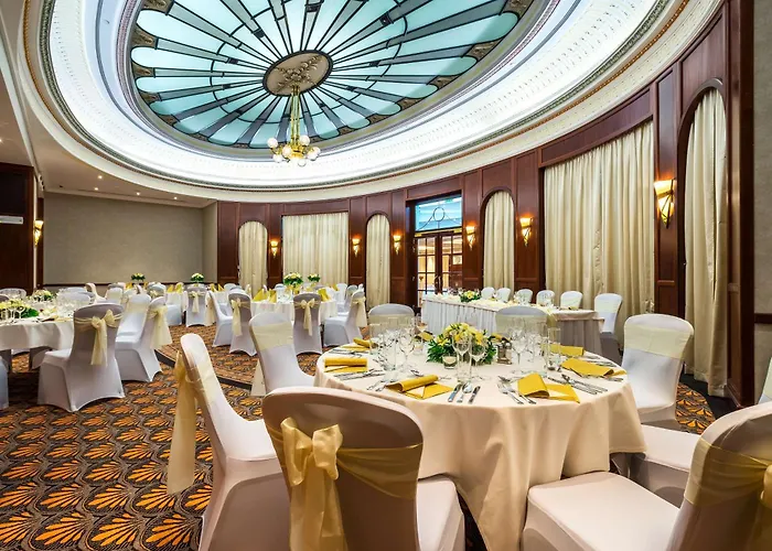 Radisson Blu Carlton Hotel,