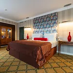 Radisson Blu Carlton Hotel, Hotel Bratislava