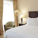 Radisson Blu Carlton Hotel, Hotel