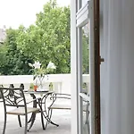 Hotel Radisson Blu Carlton Hotel, 4*