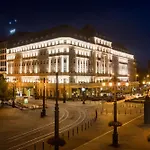Radisson Blu Carlton Hotel, Hotel Bratislava