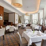 Radisson Blu Carlton Hotel, 4*