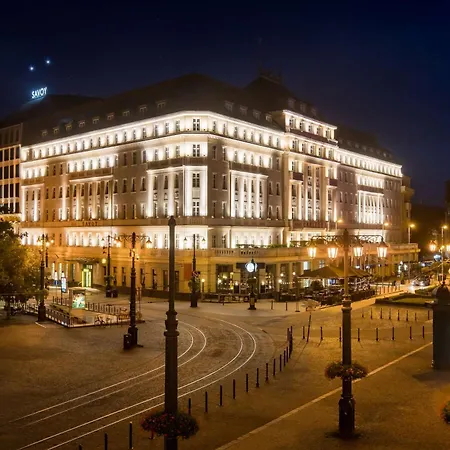 Radisson Blu Carlton Hotel, Hotel Bratislava