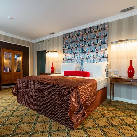 Radisson Blu Carlton Hotel, Hotel Pressburg