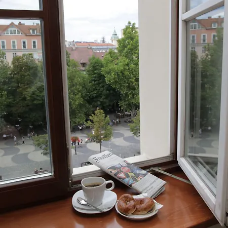 Radisson Blu Carlton Hotel, 4*