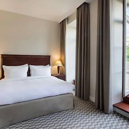 Radisson Blu Carlton Hotel, Hotel 4*