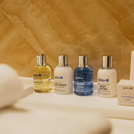 Hotel Radisson Blu Carlton Hotel, 4*