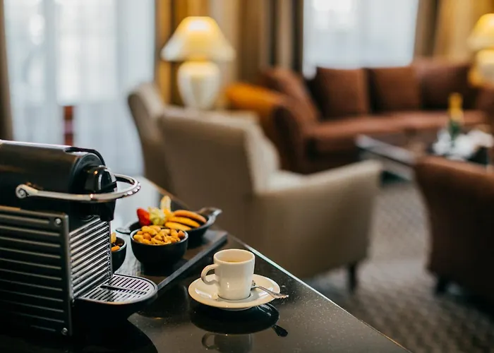 Hotel Radisson Blu Carlton Hotel, 4*