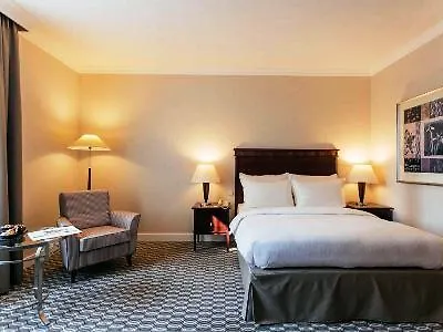 Radisson Blu Carlton Hotel, Hotel Bratislava