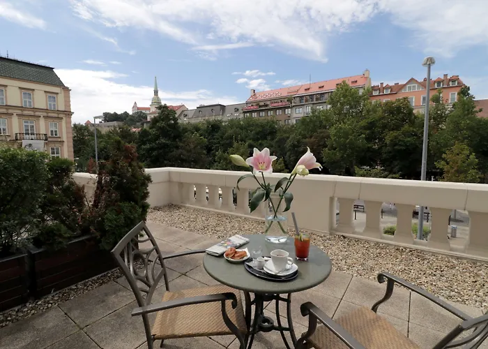 Radisson Blu Carlton Hotel, Hotel 4*