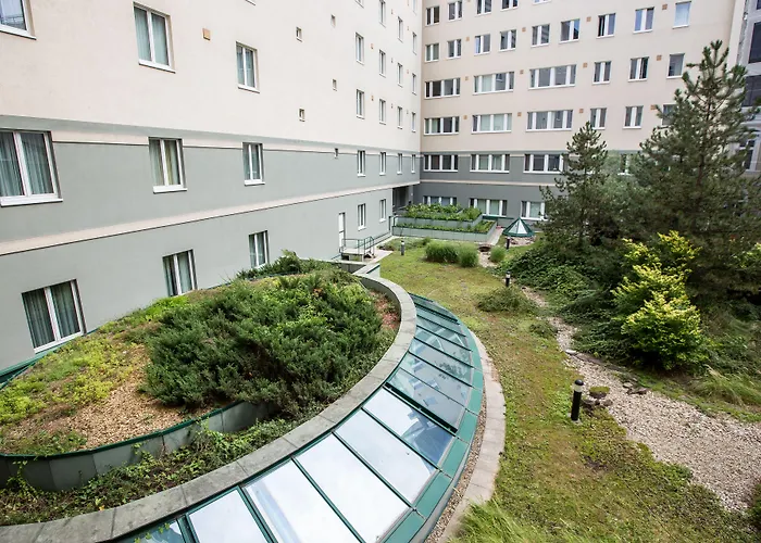 래디슨 블루 칼튼 호텔, 호텔