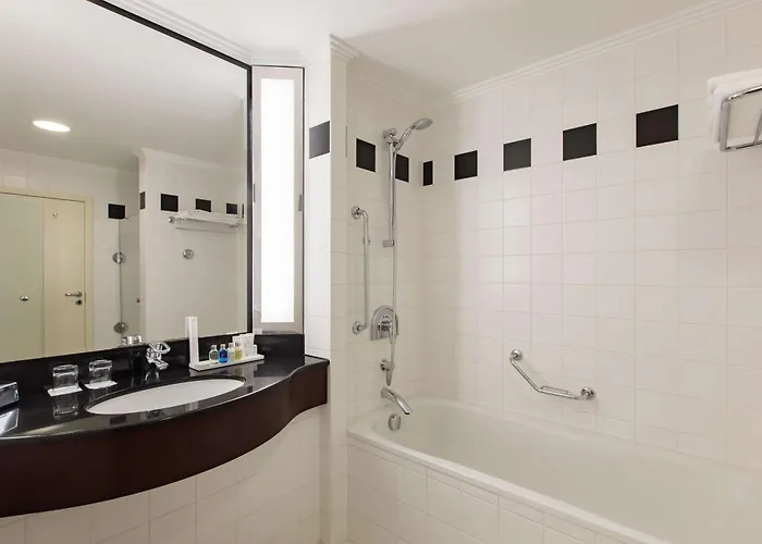 Radisson Blu Carlton Hotel, Hotel Bratislava