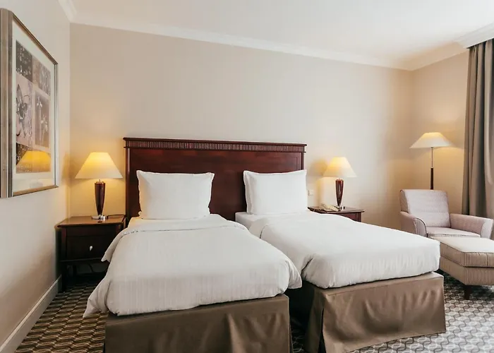 Radisson Blu Carlton Hotel, 4*