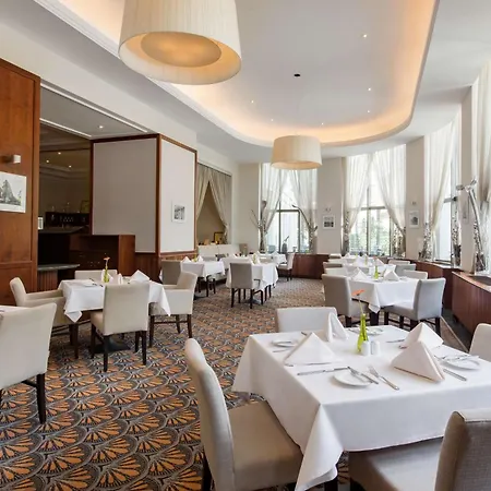 Radisson Blu Carlton Hotel, Hotel 4*