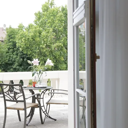 Hotel Radisson Blu Carlton Hotel, 4*