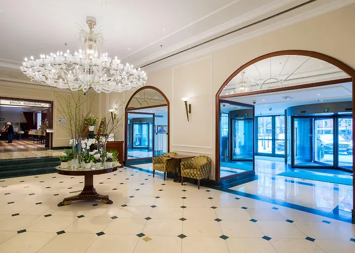 Radisson Blu Carlton Hotel, 4*