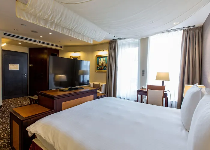 Hotel Radisson Blu Carlton Hotel, 4*