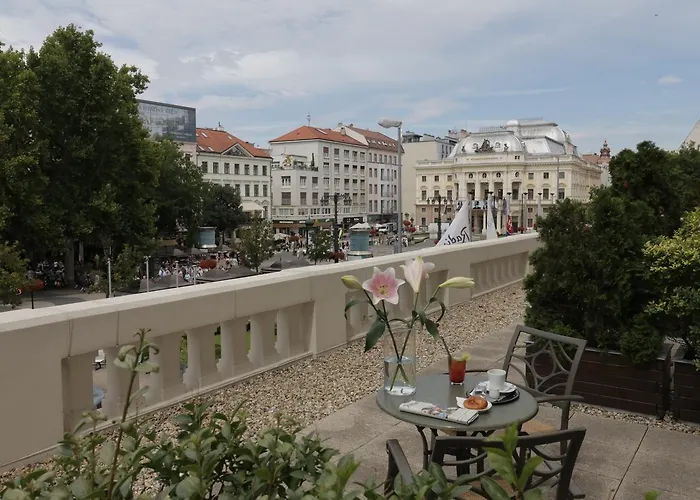 Radisson Blu Carlton Hotel, Bratislava